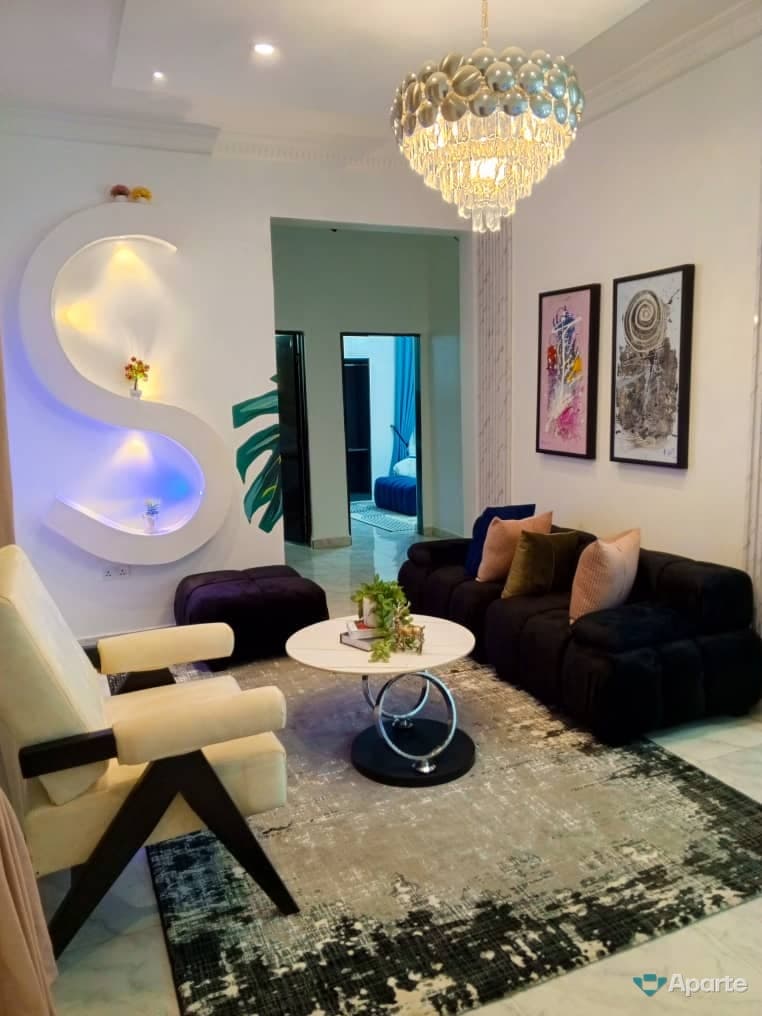R Apartment and Homes