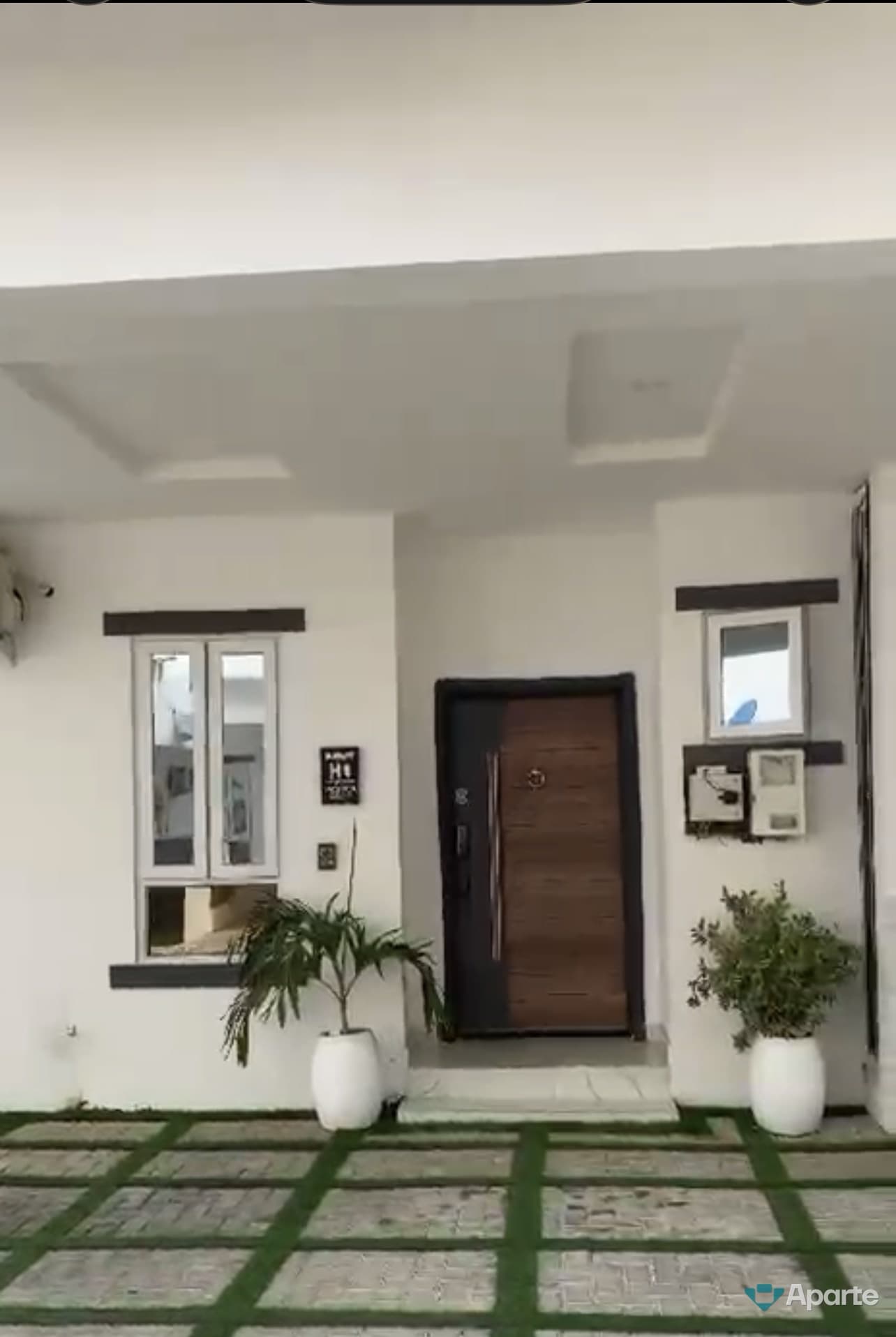 PRG Apartment VGC