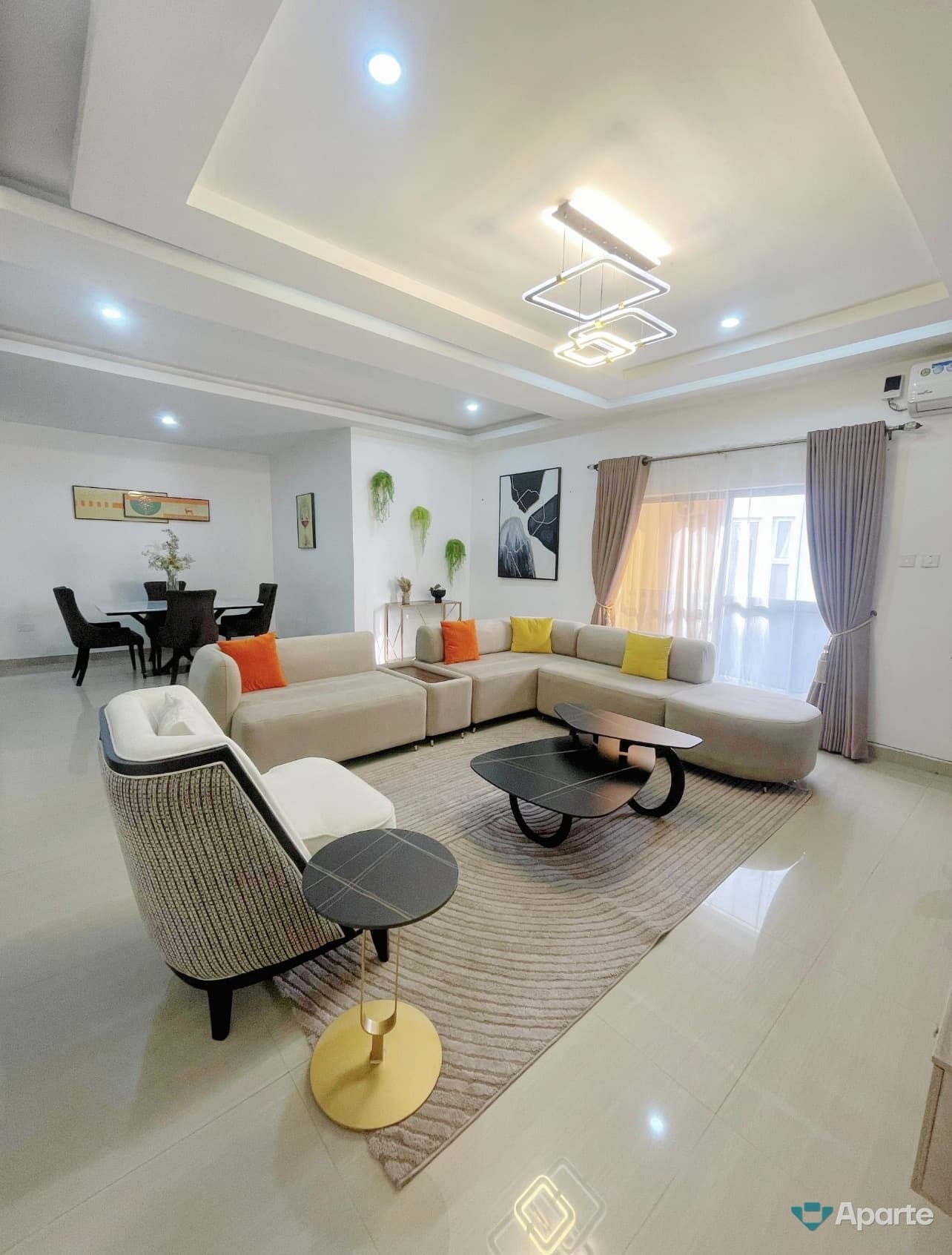 Gemmes Apartment