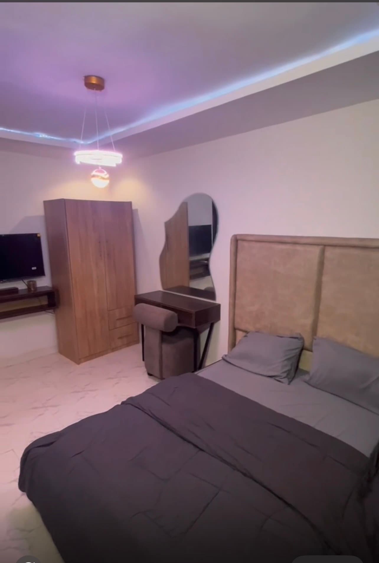 RubyPeak 1 (self serviced)Studio apartment